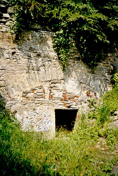 Le tunnel de la grotte